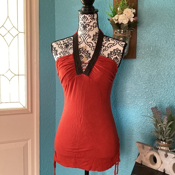 Rue21 Tops - MUST BUNDLE: Rue21 | Women’s Blood Orange Halter Top